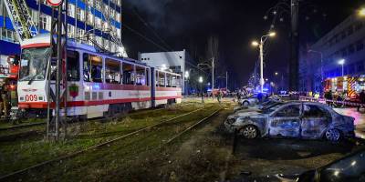 Внаслідок ворожого удару загинуло 13 людей. За уточненою інформацією ДСНС, постраждали 63 людини