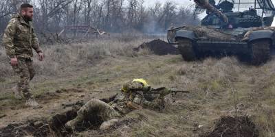 Новобранці бригади, яка захищає Запоріжжя, проходять «обкатку танком»