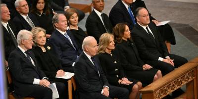 П’ятеро президентів США потрапили на одне фото: що про них відомо на зараз
