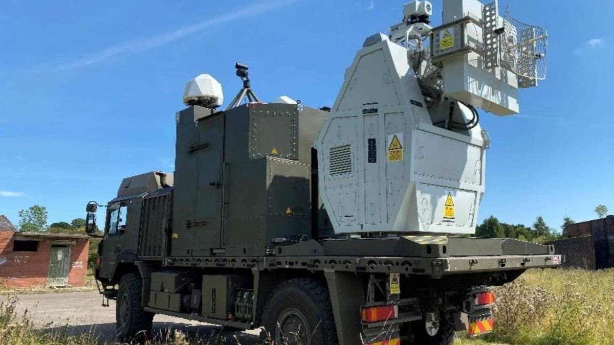 Британська армія успішно протестувала зброю, яка використовує радіохвилі для нейтралізації дронів