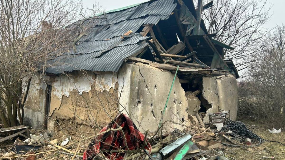 11 січня росіяни завдали 334 ударів по 11 населених пунктах регіону: 142 рази обстріляли з артилерії