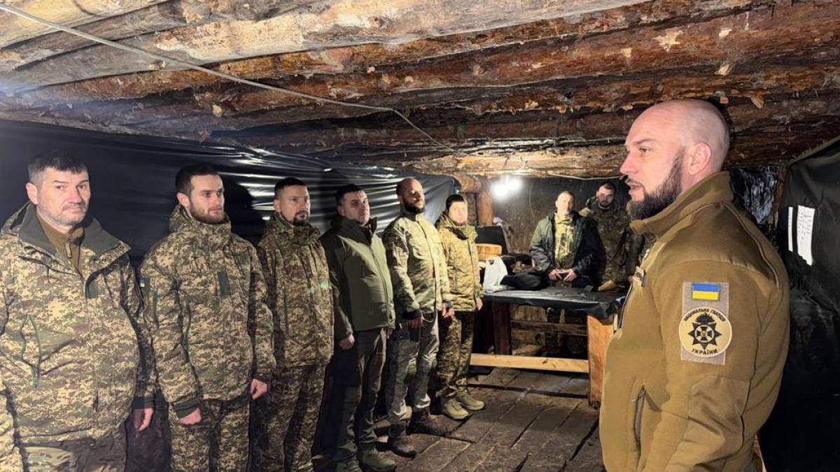 Запорізьким гвардійцям вручили нагороди на передовій