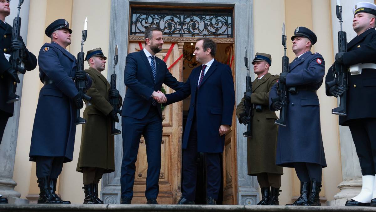 У Варшаві проходить зустріч глав Міноборони п’яти європейських країн за участю України
