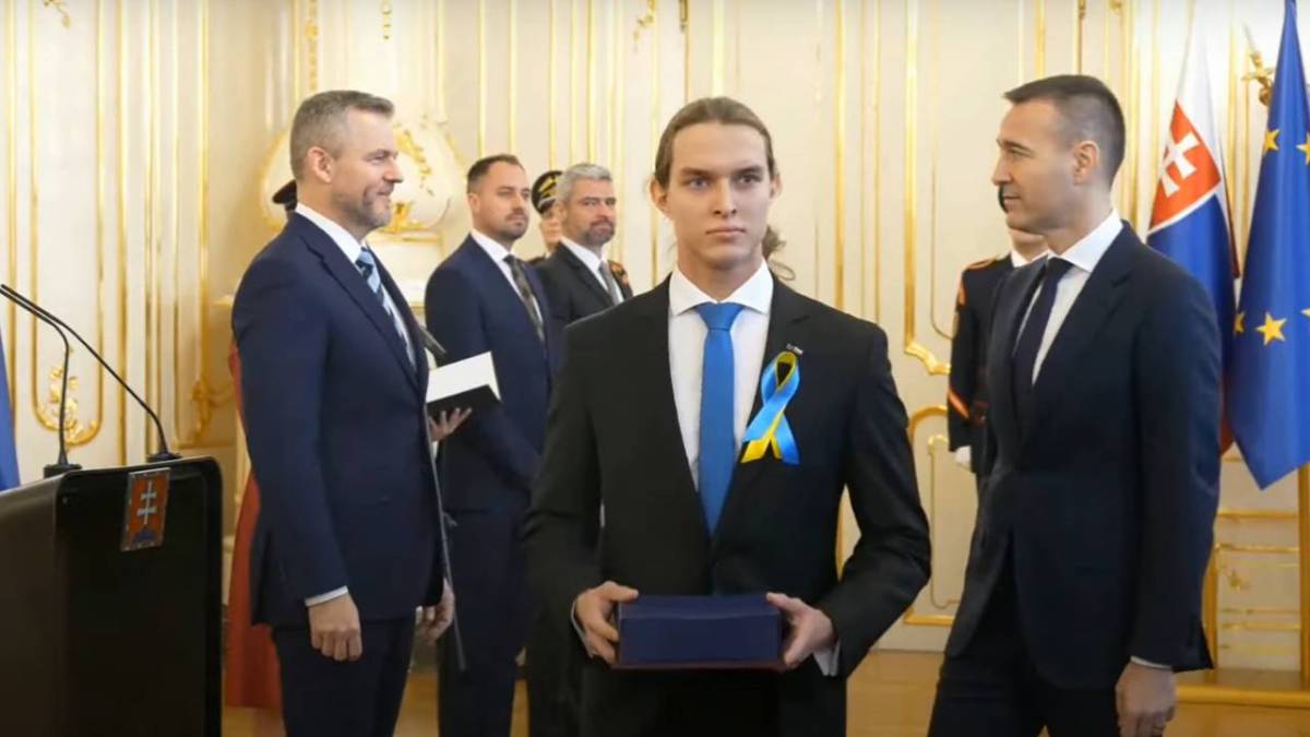 Словацький школяр не потиснув руку президенту Словаччини, якого вважає популістом