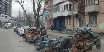З вулиць Києва приберуть понад тисячу автівок, пошкоджених війною