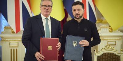 Украина и Британия подписали историческое соглашение о 100-летнем партнерстве