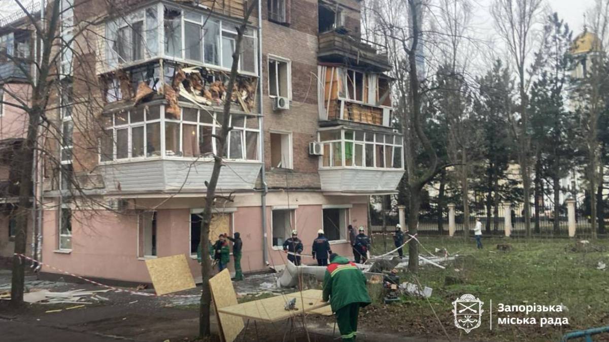 До ліквідації наслідків залучено Запоріжремсервіс, аварійно-рятувальну службу «Кобра»