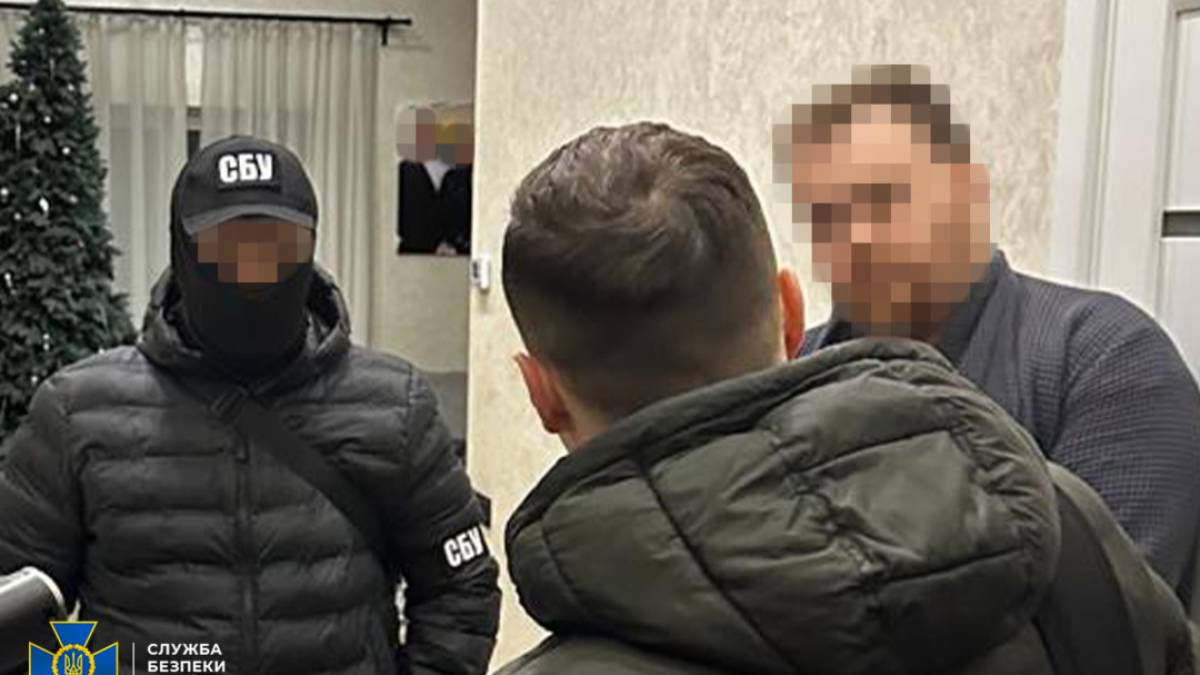 Ексведучому телеканалів «Наш» і NewsOne повідомили про підозру