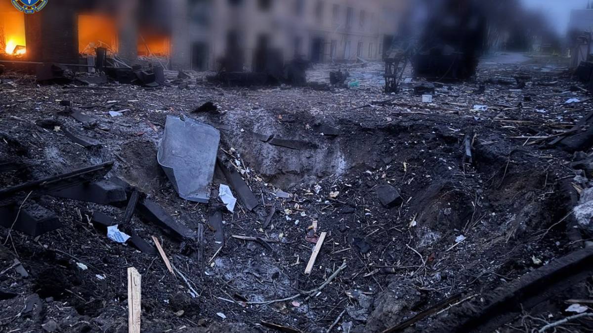 Десять поранених унаслідок ворожого обстрілу Запоріжжя — розпочато розслідування