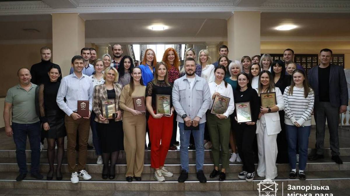 У 2024 році медаль «За особистий внесок у розвиток міста Запоріжжя отримали 206 громадян»