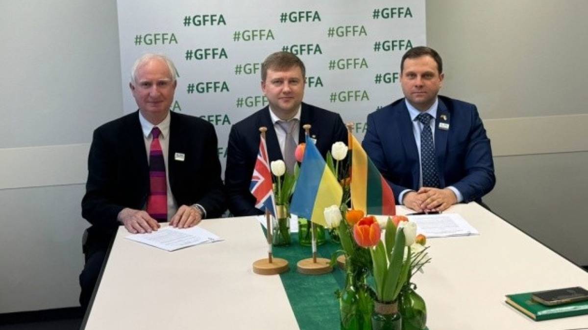 Україна, Британія та Литва запустили систему пошуку викраденого росією зерна