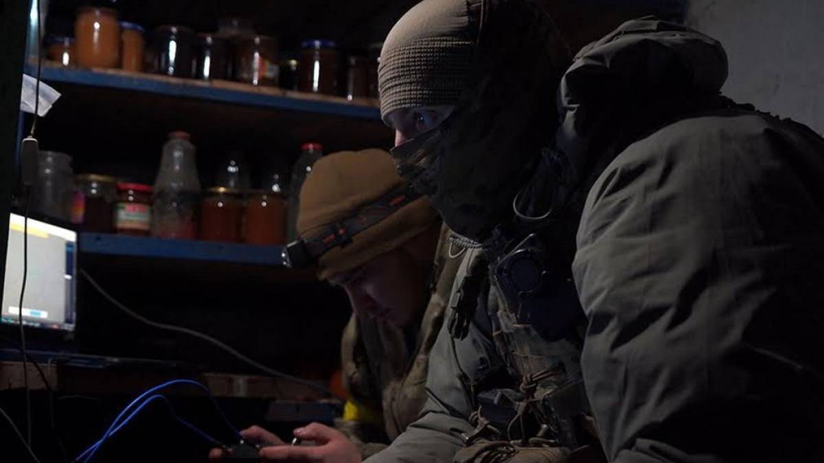 Запорізькі гвардійці кошмарять ночами окупантів за допомогою «Вампіра»