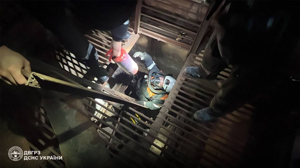 На Дніпропетровщині з шахти врятували 135 гірників, заблокованих через аварію