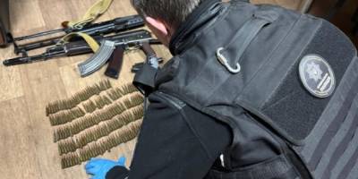 Незаконний обіг зброї: поліція провела майже 700 обшуків, 22 затриманих