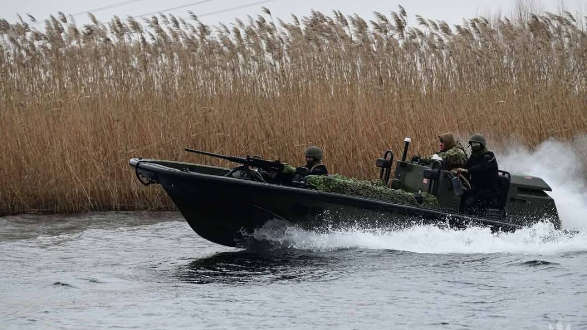 Генштаб ЗСУ — про орієнтовні втрати ворога на 24 січня: 826820 (+1500) осіб, 22295 (+39) артсистем, 20508 (+11) ББМ