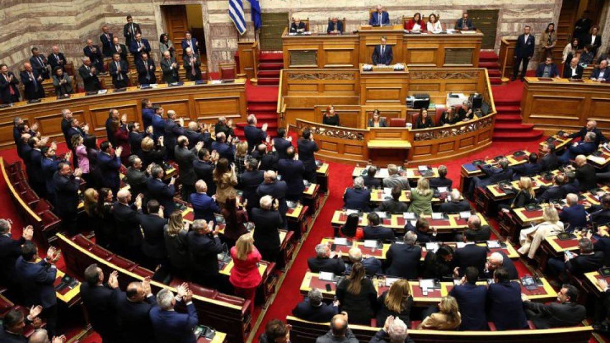 Парламент Греції не зміг обрати президента