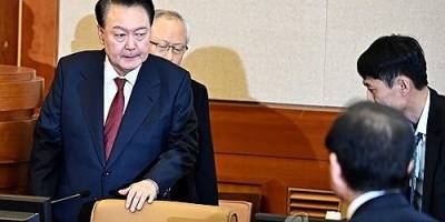Суд удруге відмовив у продовженні арешту президента Південної Кореї