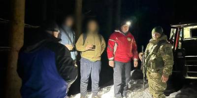 У Карпатах врятували двох чоловіків, які замерзли, поки шукали шлях до Румунії