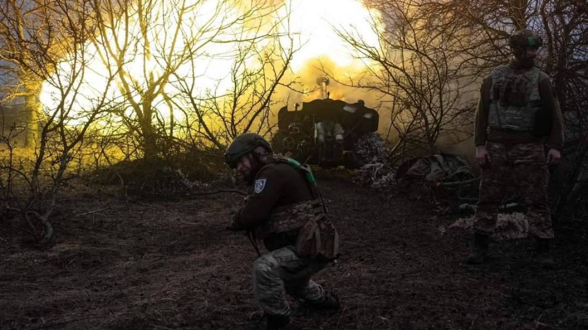 Генштаб ЗСУ — про орієнтовні втрати ворога на 27 січня: 831620 (+1430) осіб, 22339 (+16) артсистем, 20561 (+12) ББМ