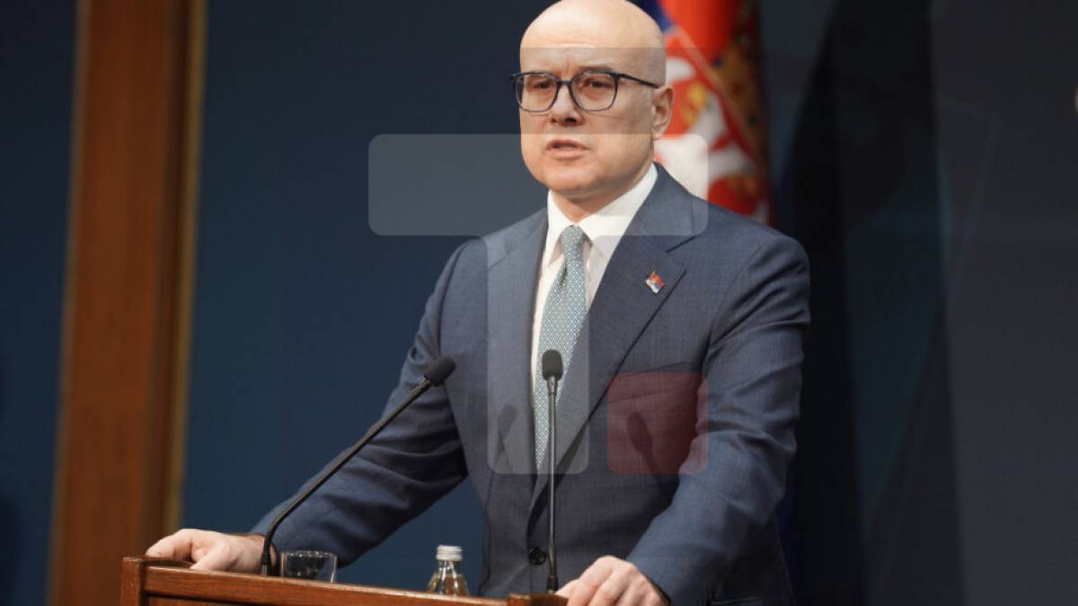 Прем’єр Сербії офіційно оголосив про відставку на тлі масових протестів у країні