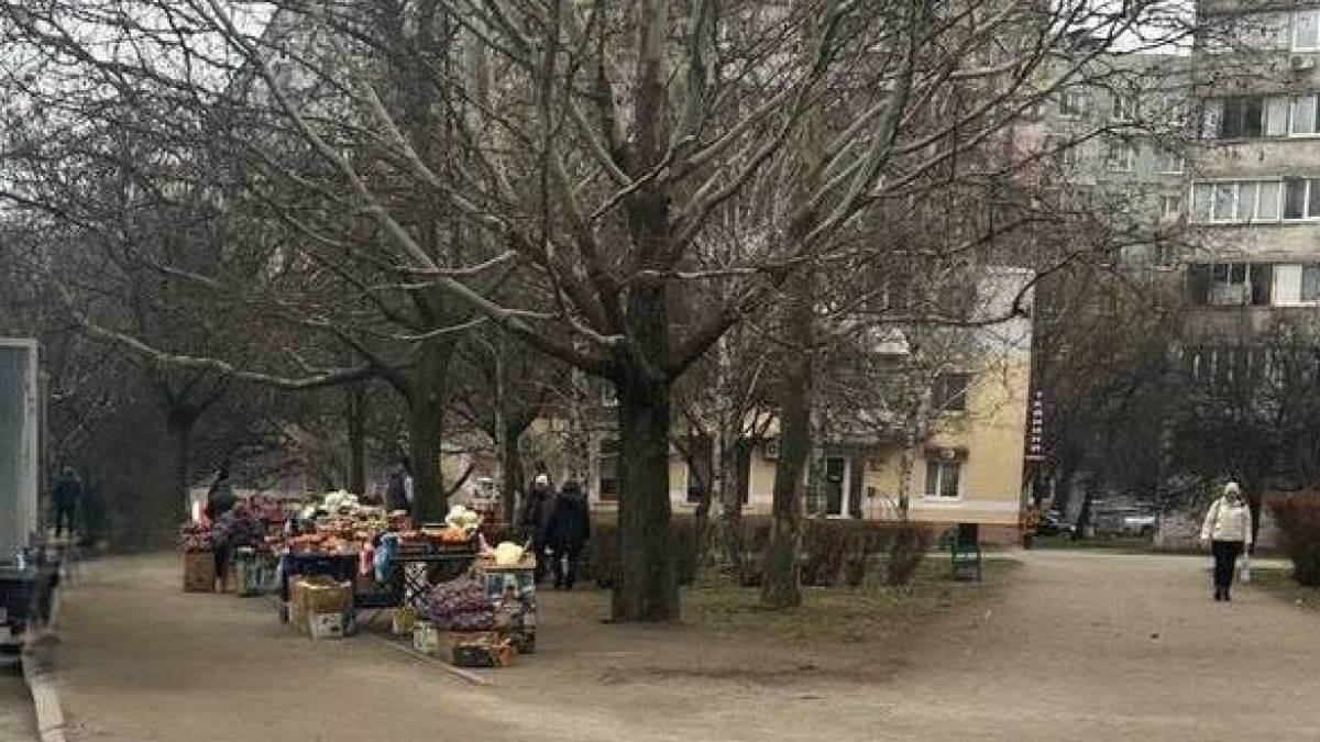 У Запоріжжі ліквідують стихійні ринки