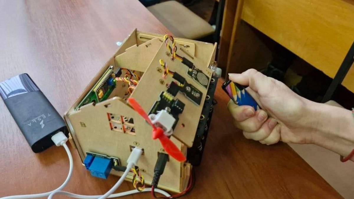 У «Запорізькій політехніці» школярі знайомляться з фундаментом майбутнього