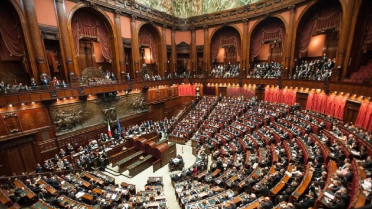 Парламент Італії остаточно схвалив Указ про постачання зброї Україні