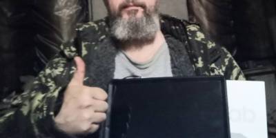 Планшет бійцям для керування дронами – від запорізьких журналістів