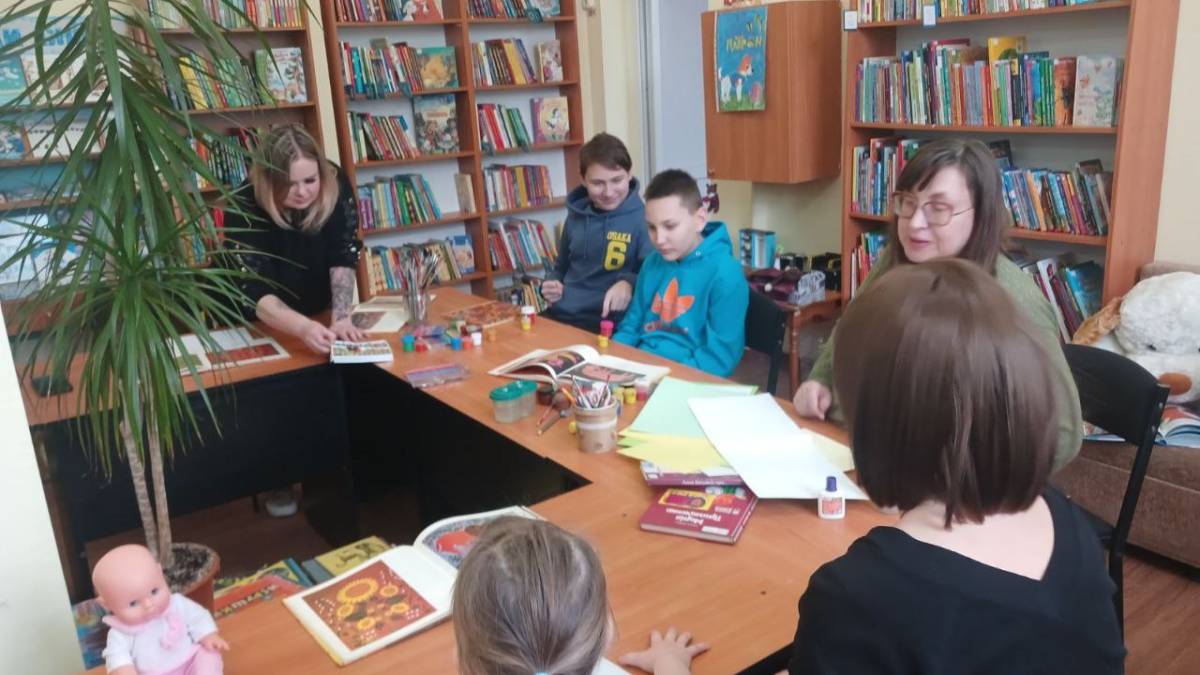 У дитячій бібліотеці відбувся арт-практикум «Читай-Малюй»