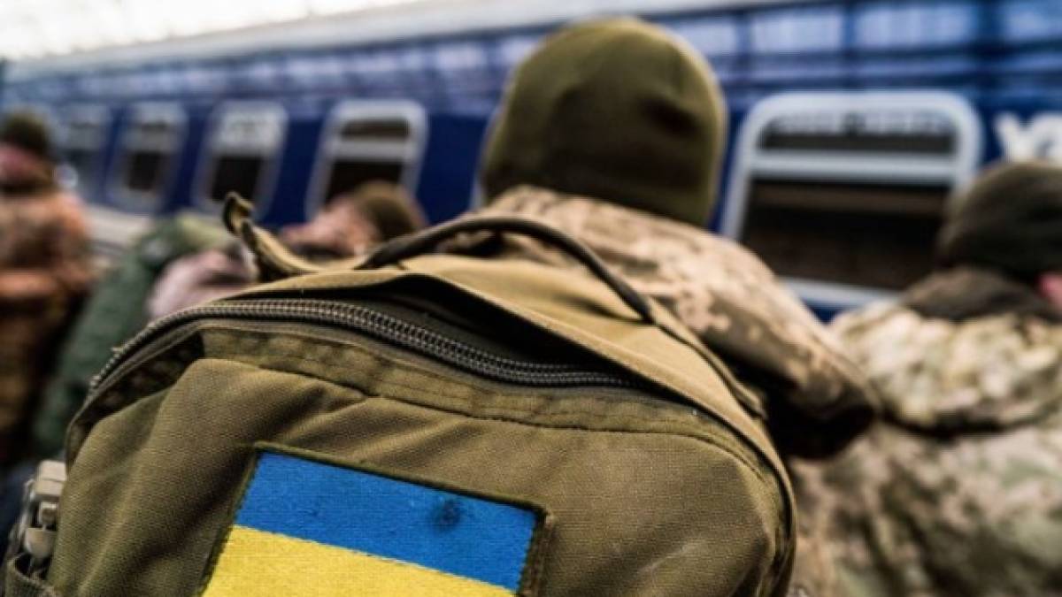  «Потяг до тебе»: «Укрзалізниця» запускає для військових романтичні експреси