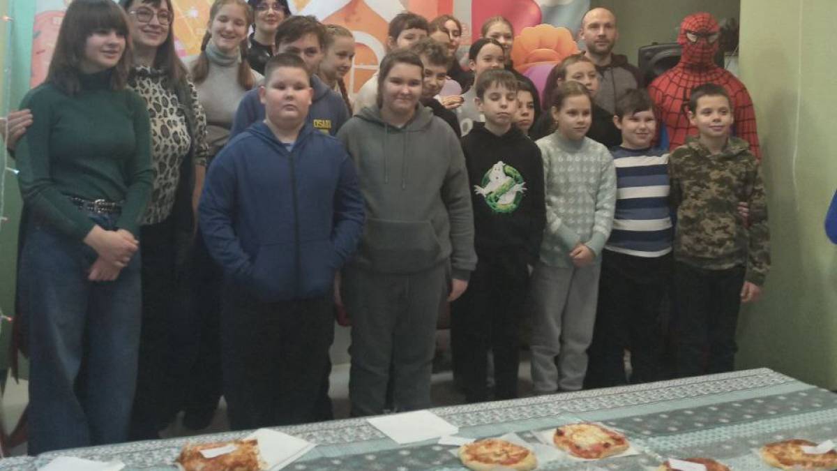 Запорізькі діти робили піцу та створювали свято разом із Людиною Павуком
