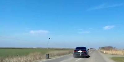 У авто з президентом Сербії Вучичем під час руху відвалилось колесо