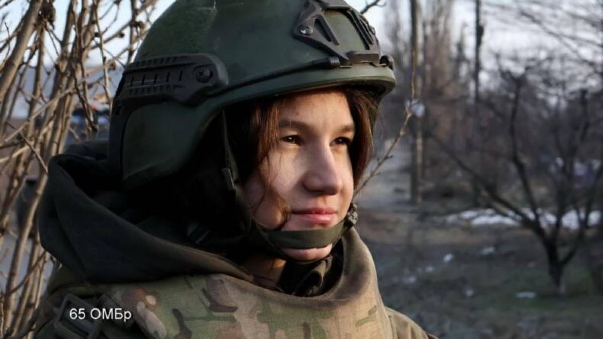 Як 22-річна командирка гармати “Іскра” нищить ворога