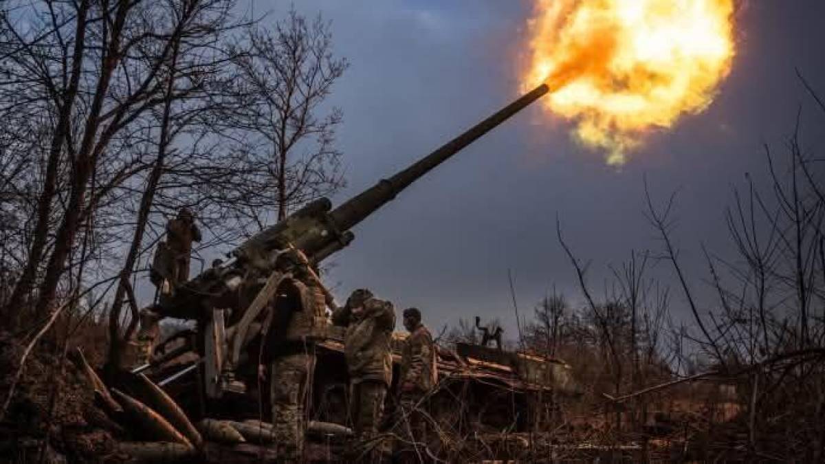 Генштаб ЗСУ – про орієнтовні втрати ворога на 18 лютого: 861090 (+1170) осіб, 23275 (+53) артсистем, 25586 (+181) БпЛА
