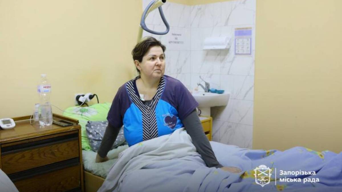 Мешканка Запоріжжя, важко поранена під час обстрілу міста, продовжить лікування в австрійській клініці