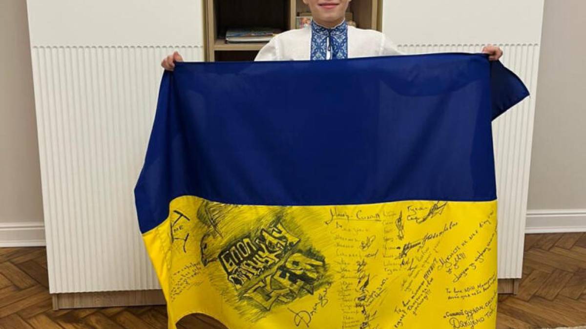 У Чернівцях восьмирічний хлопчик зібрав 30 тисяч гривень на ЗСУ