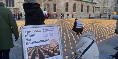 У центрі Відня запалили «море вогнів» на підтримку України
