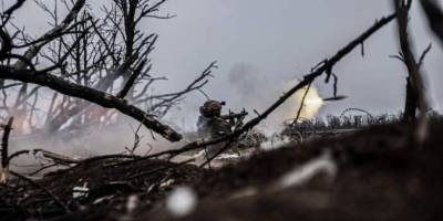 Генштаб ЗСУ — про орієнтовні втрати ворога на 22 лютого: 866000 (+1140) осіб, 10161 (+15) танк, 23528 (+66) артсистем