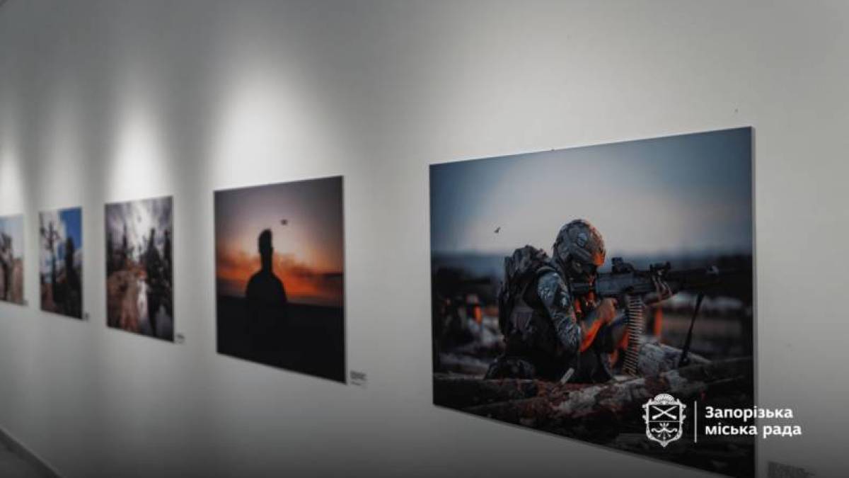 У Запоріжжі відкрили фотовиставку “На війні”