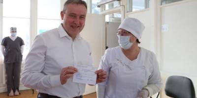Посол Бельгії в Україні став донором у Чернігові