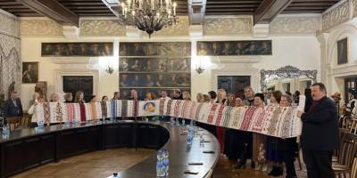 Створення 24-метрового рушника єднання продовжить українська діаспора у США