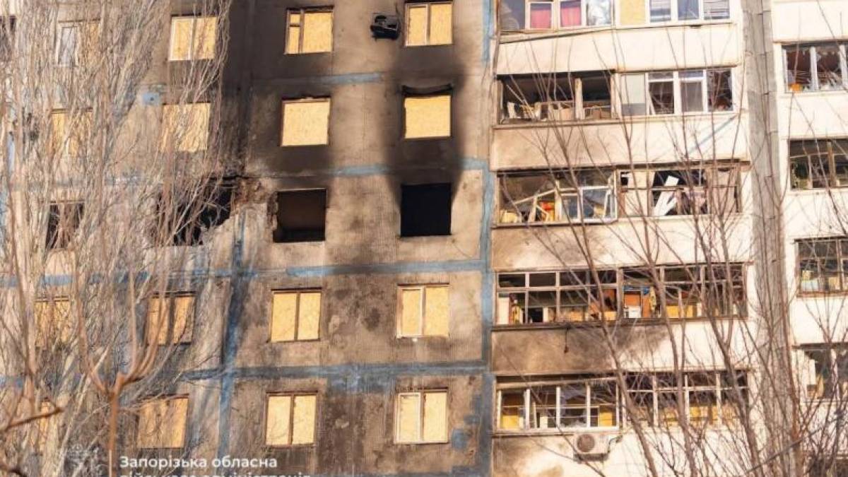 Закрили вікна в усіх багатоповерхівках та 3 приватних будинках, які постраждали внаслідок ворожої атаки