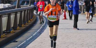 П’ять кілометрів на протезах: 13-річна українка здолала дистанцію Токійського марафону