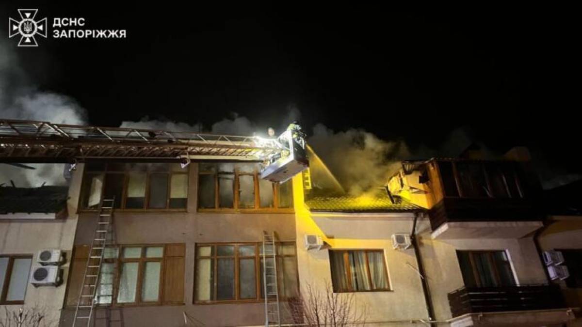Запоріжжя: роботи з ліквідації наслідків ворожого обстрілу завершені