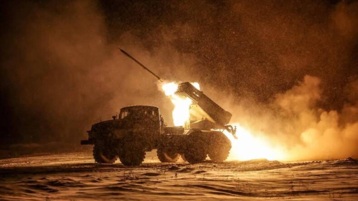 Генштаб ЗСУ – про орієнтовні втрати ворога на 4 березня: 879410 (+1340) осіб, 24064 (+45) артсистеми, 21298 (+8) ББМ