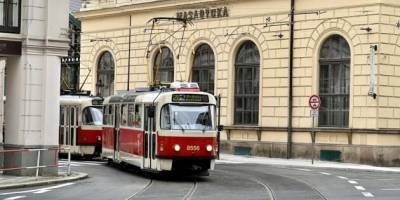 У Празі звільнили водія трамвая, який вигнав українців з дитиною