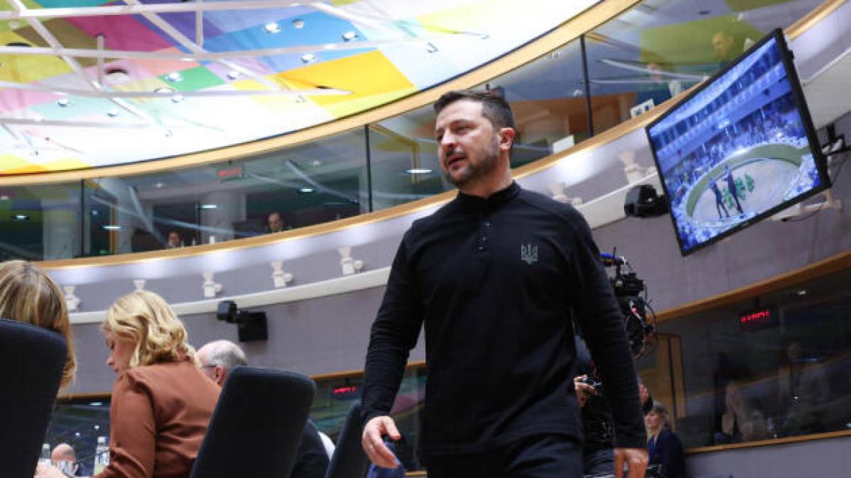 Зеленський на спецзасіданні Євроради представив перші кроки для миру