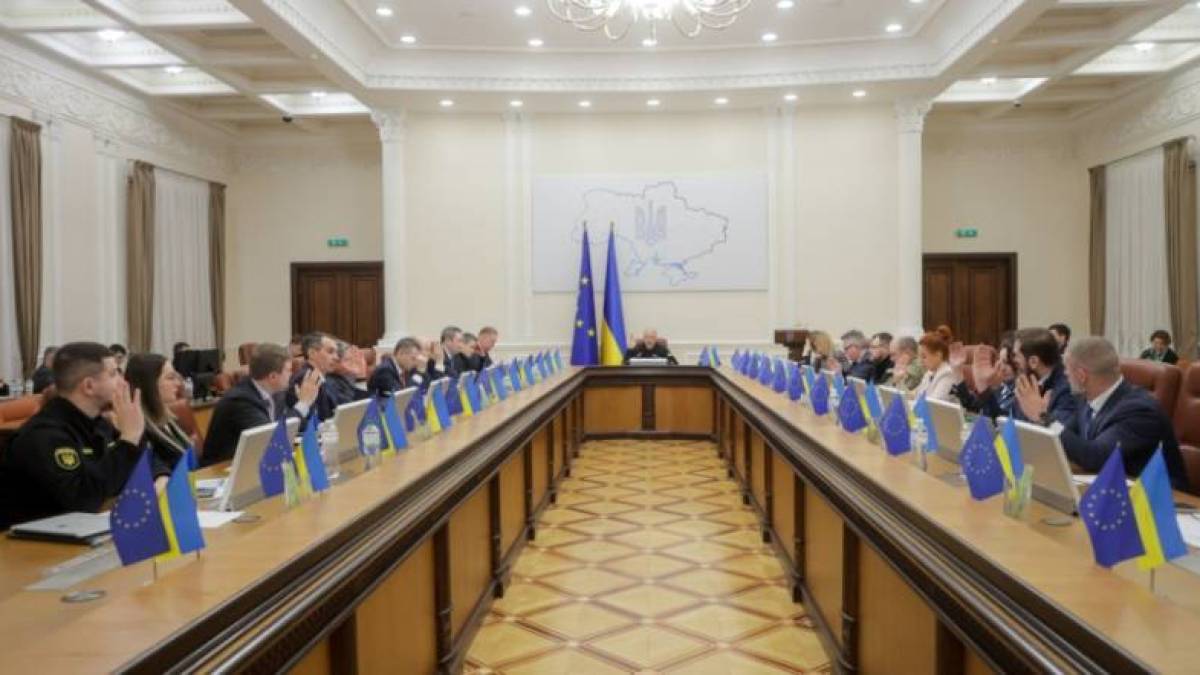 Уряд виділив додаткові ₴5 мільярдів на проєкти відновлення в 12-ти областях – Шмигаль