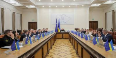 Уряд виділив додаткові ₴5 мільярдів на проєкти відновлення в 12-ти областях – Шмигаль