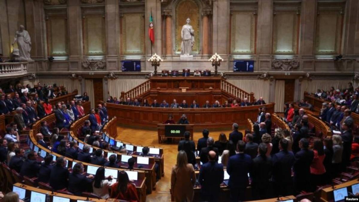 Президент Португалії розпустив парламент